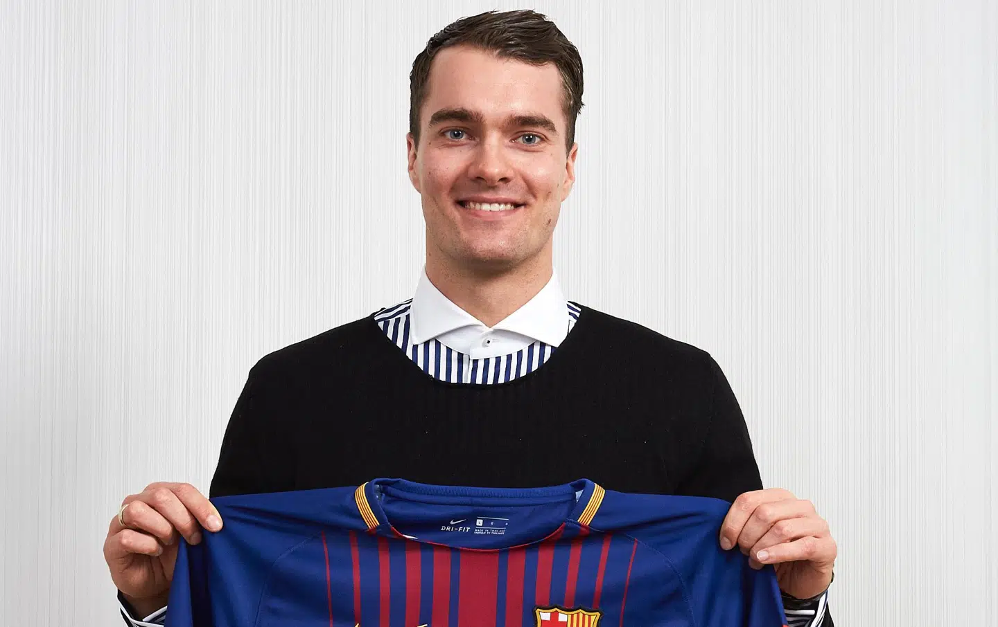 Casper U. Mortensen er skiftet til Barcelona.