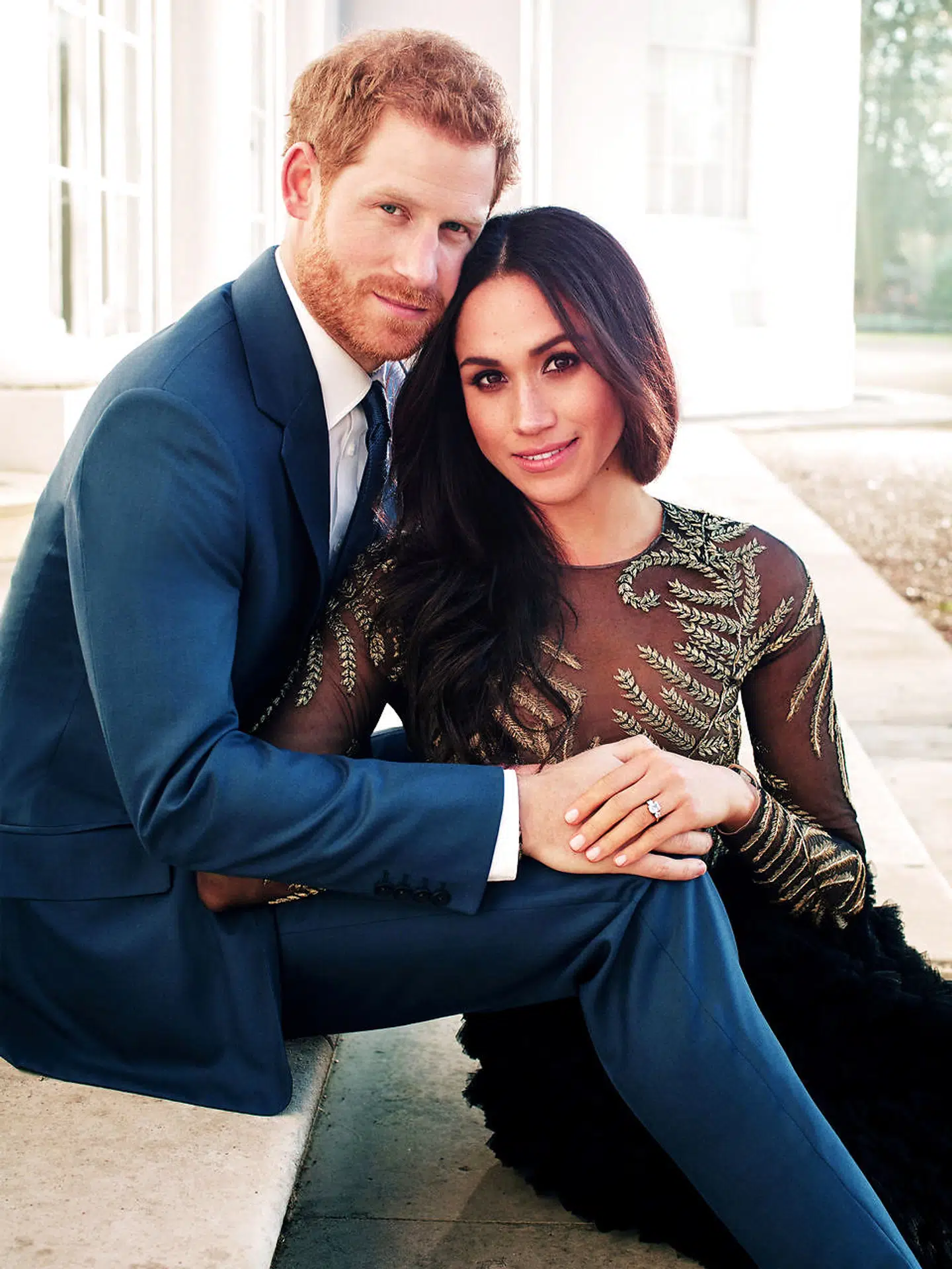 Officielle forlovelsesfotos udsendt af Kensington Palace.