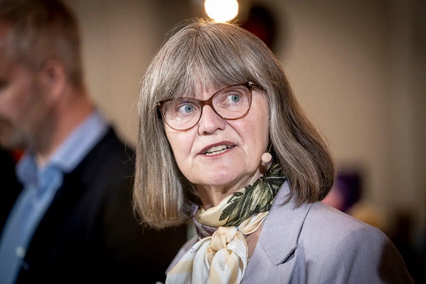 To kommuner har gjort det, men det kræver mod og en stærk kommunal ledelse at bruge mange penge på at investere i de svageste ledige, mener formanden for Reformkommissionen, Nina Smith.