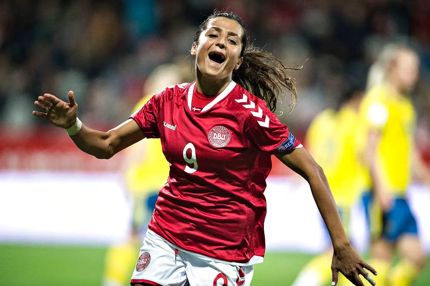 30-årige Nadia Nadim er en af de største danske fodboldnavne. Hun spiller til daglig i den engelske storklub Manchester City.