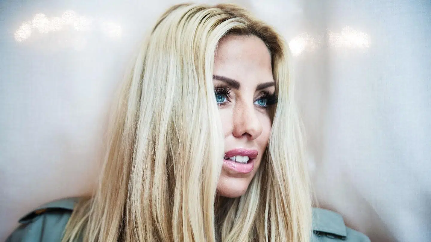 Sarah Louise Christiansen er blogger og kendt for sin deltagelse i programmet 'Forsidefruer'.