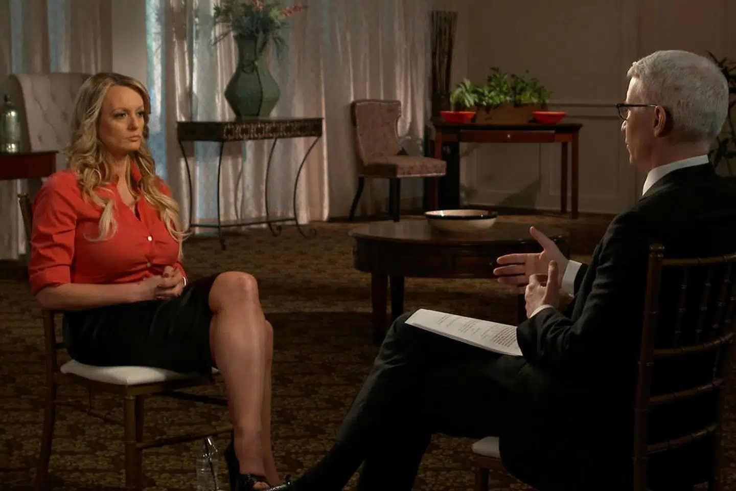 Stormy Daniels og CNNs Anderson Cooper under nattens interview.