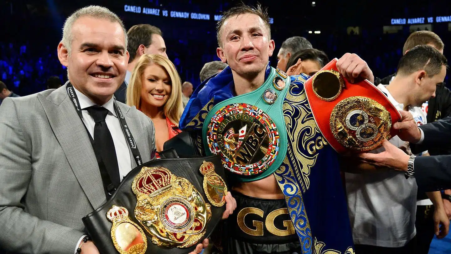 Kazakhstanske Gennady Golovkin er ubesejret verdensmester i fire forskellige bokseforbund - WBA, WBC, IBF og den mindre IBO-titel