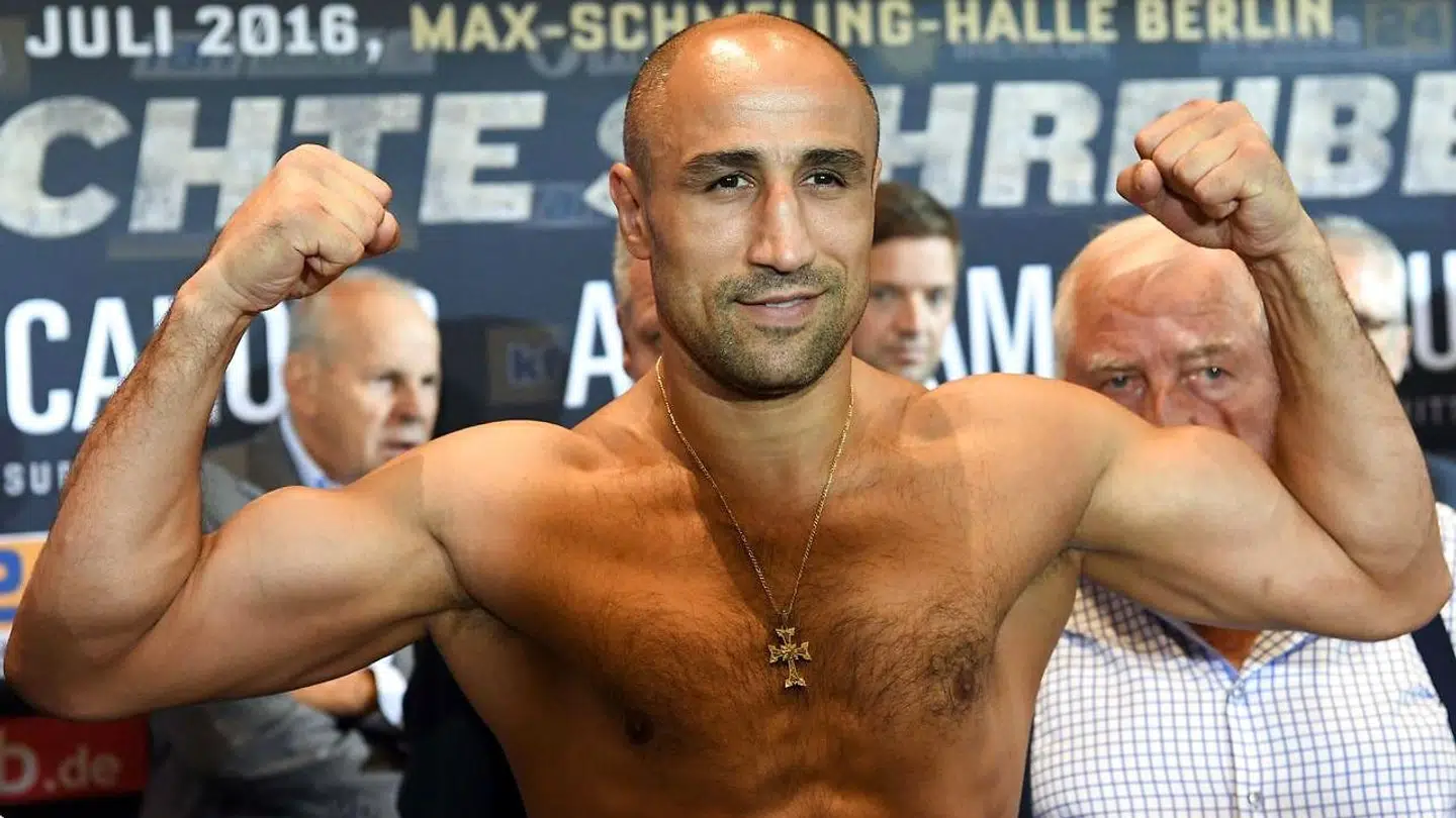 Tyske Arthur Abraham har også tabt sin sidste kamp. Nu skal han møde den 26-årige dansker Patrick Nielsen i en kamp, hvor begge boksere vil forsøge at komme tilbage på sporet.
