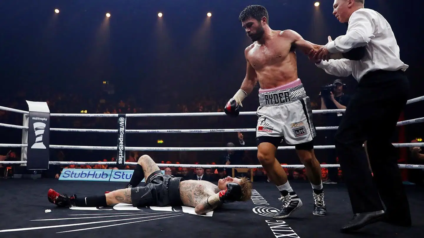 Den engelske bokser John Ryder slog Patrick Nielsen på brutal knockout i femte omgang.