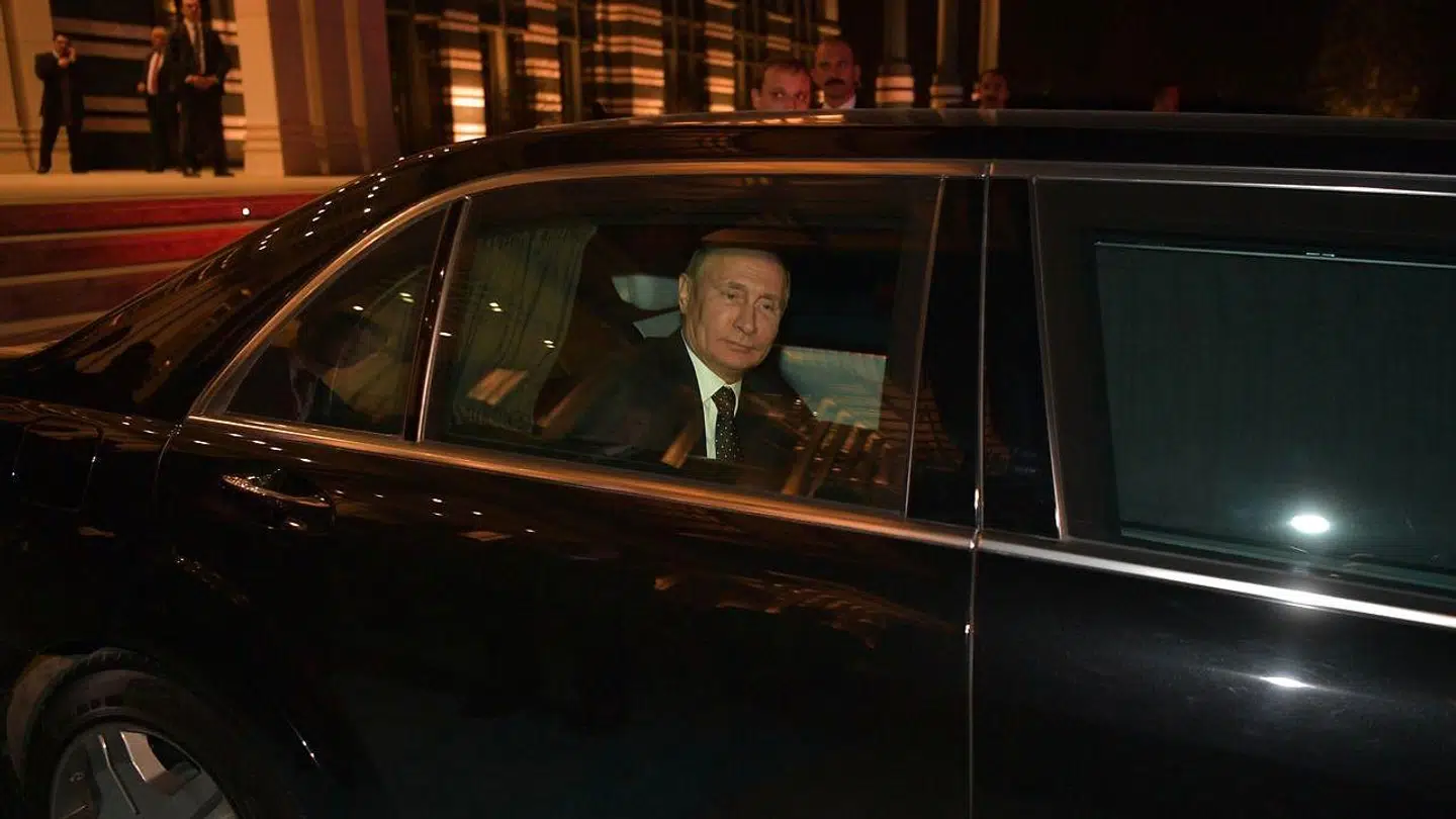 Vladimir Putin på bagsædet. På billedet her er han på besøg i Ankara i Tyrkiet. Den 11. december 2017.