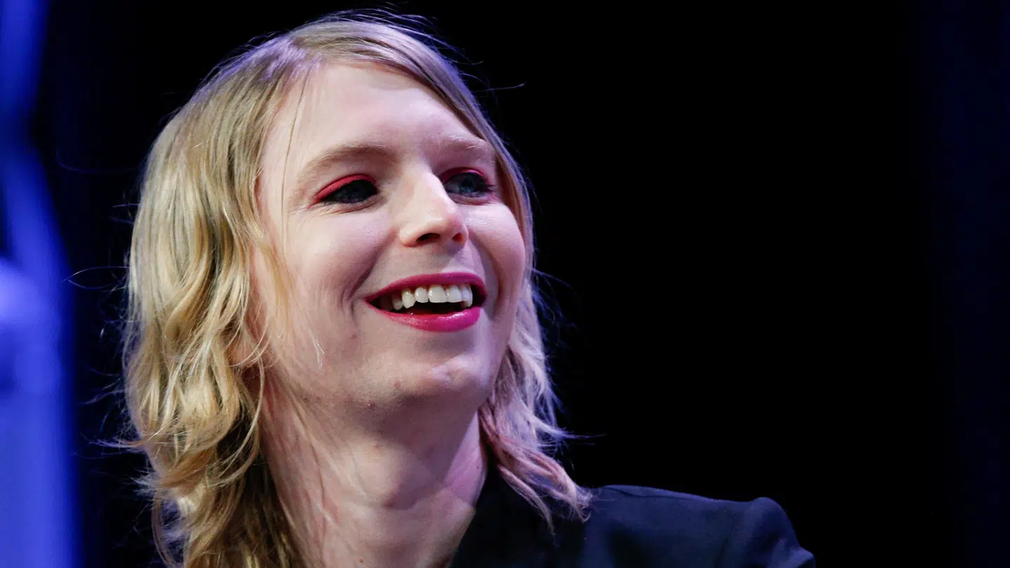 Chelsea Manning (billedet) blev i 2013 dømt for at have lækket store mængder fortrolige dokumenter til WikiLeaks, efter at hackeren Adrian Lamo havde meldt den tidligere soldat til FBI. Lamo blev erklæret død fredag. Reuters/Stringer/arkiv