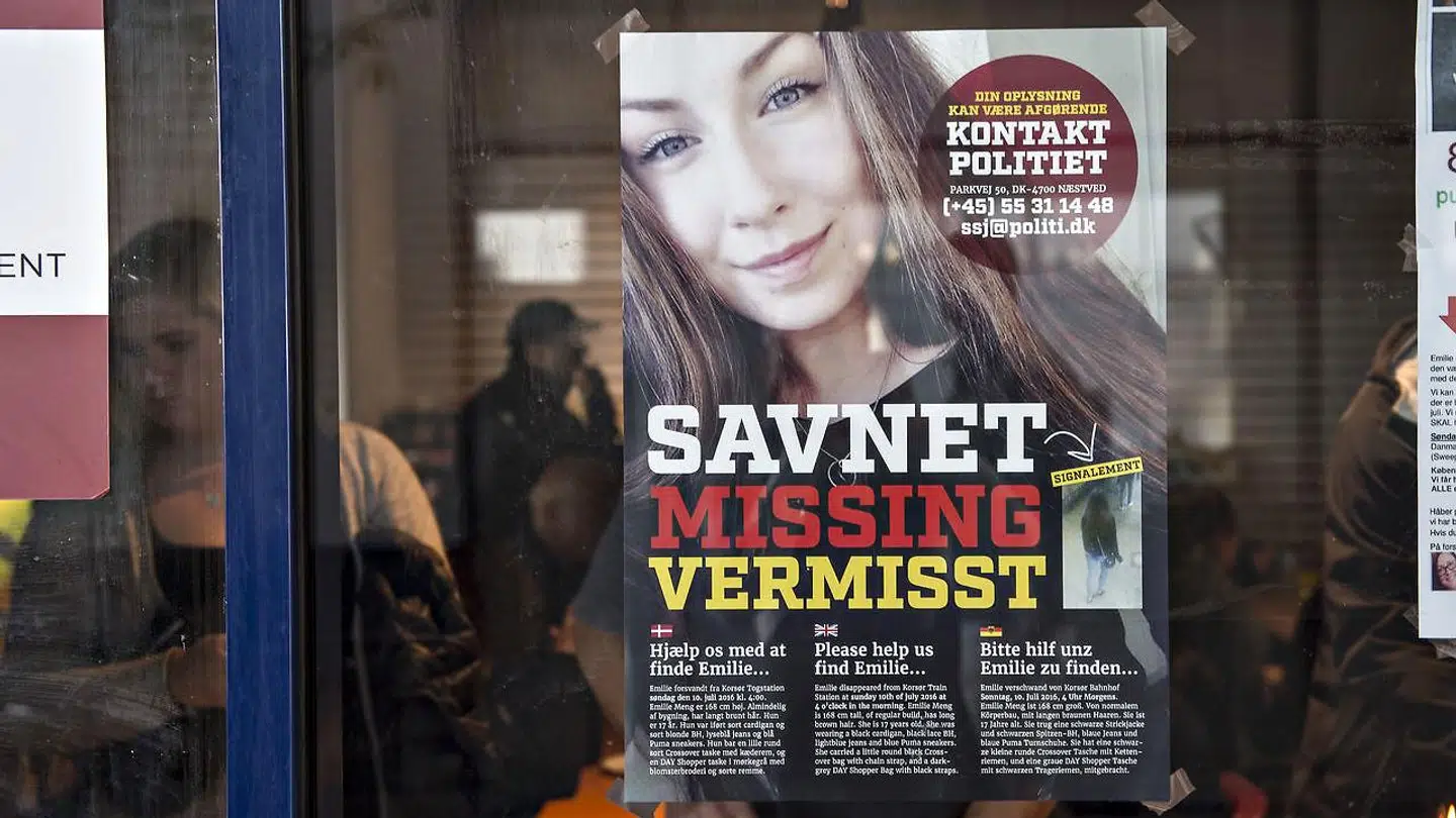 Plakat med den savnede Emilie Meng, der forsvandt i 2016 for senere at blive fundet død. Foto: Jens Nørgaard Larsen/Scanpix 2016