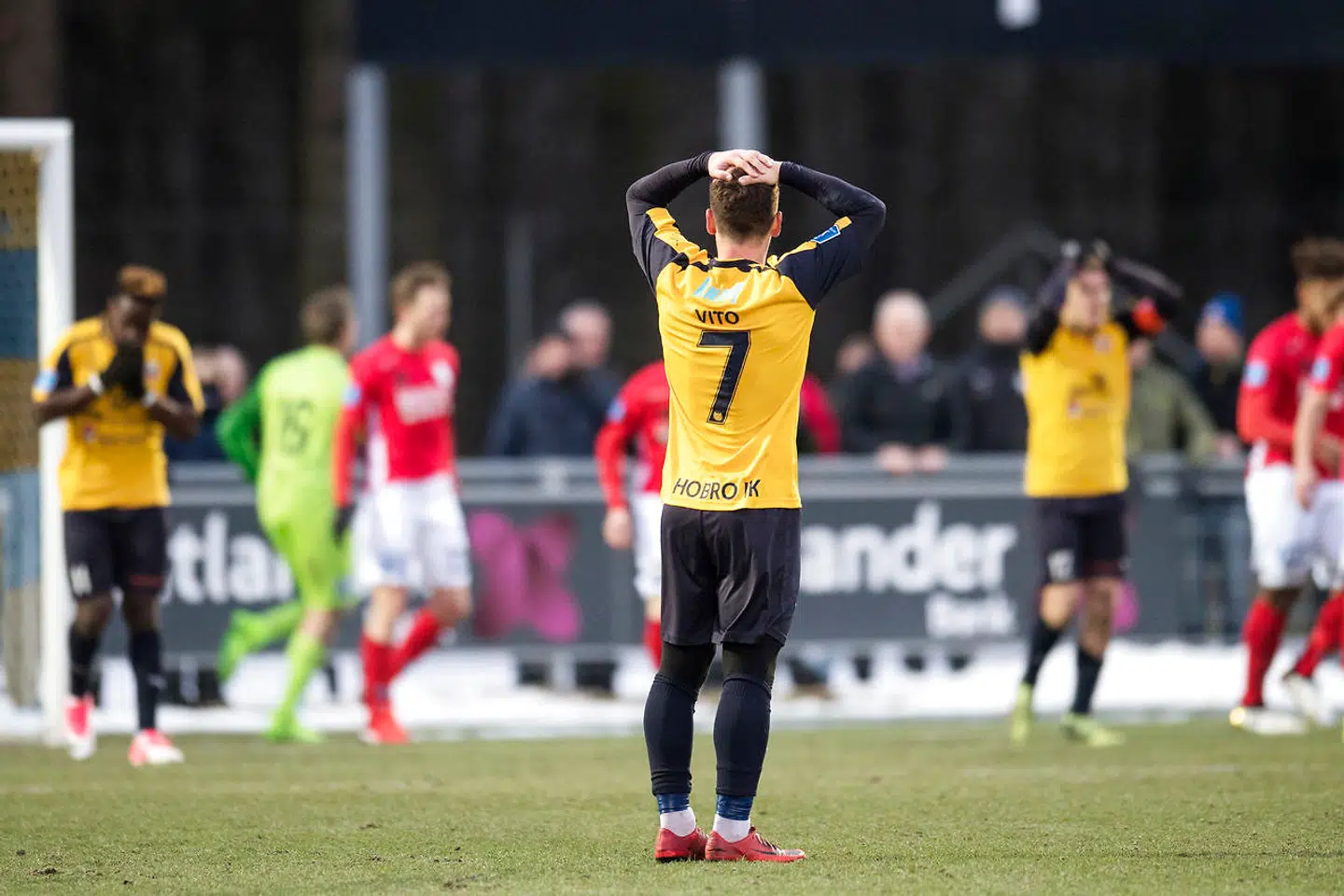 Hobros Vito Hammershøj-Mistrati 7 ærger sig efter en stor chance er brændt under Alka Superliga-kampen mellem Hobro IK og Silkeborg IF på DS Arena i Hobro, lørdag den 10. marts 2018. Hobro IK-Silkeborg IF slutter 1-1.. (Foto: Bo Amstrup/Scanpix 2018)