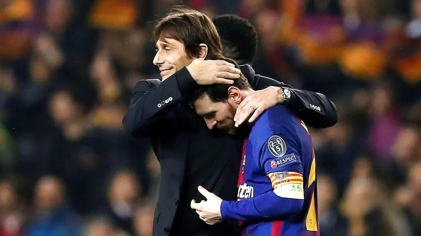 Antonio Conte siger tak til kampen til Lionel Messi efter Chelseas nederlag til FC Barcelona i Chmapions Leagues ottendedelsfinale.