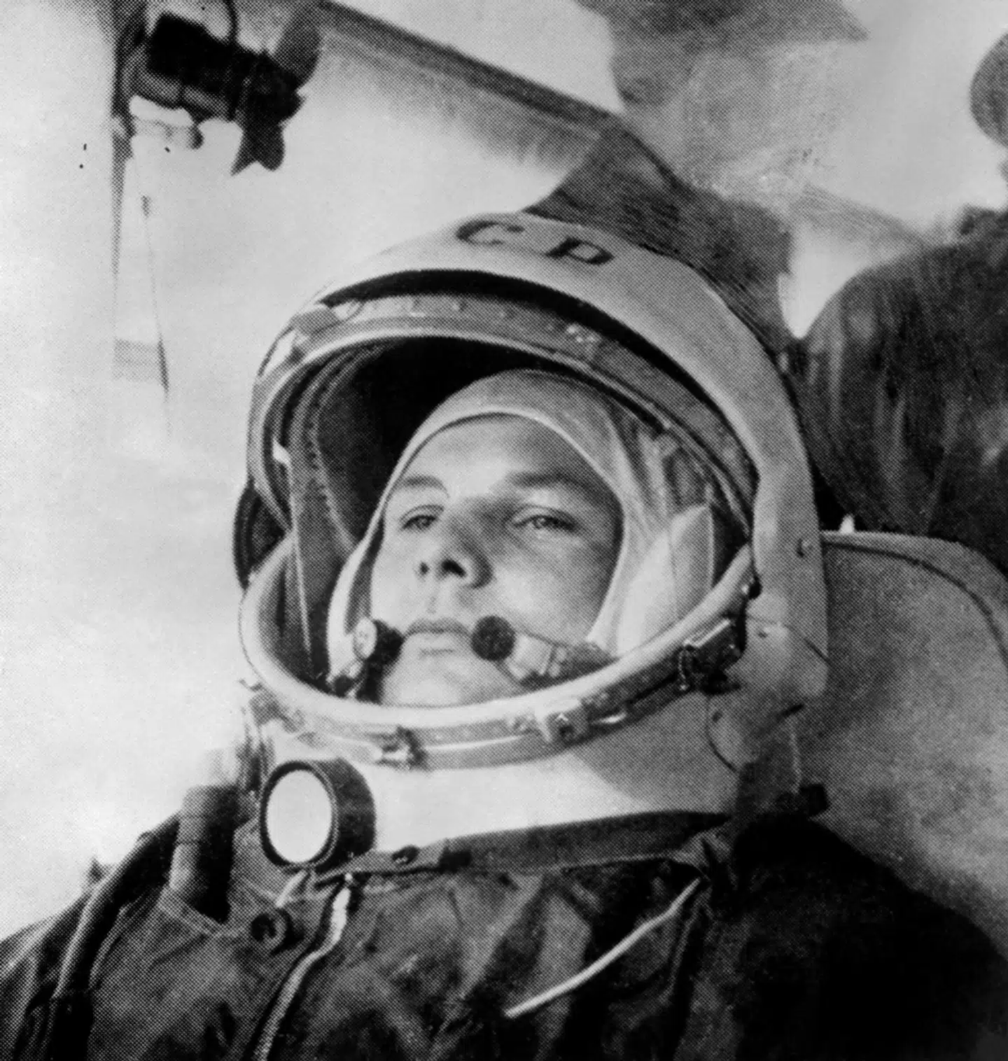 Russiske Yuri Gagarin var første mand i rummet i 1961. Rumagenturet Energia, som står bag de kommende rumvandringer, stod også bag Gagarins opsendelse.