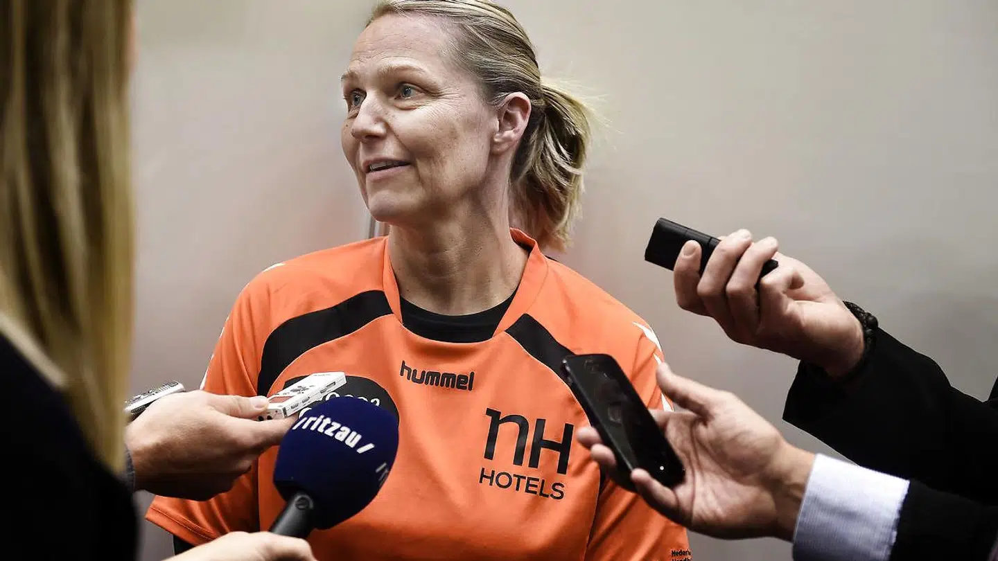 Helle Thomsen har tidligere været træner for FC Midtjyllands kvindehold i håndbold, men er nu træner i CSM Bucuresti.