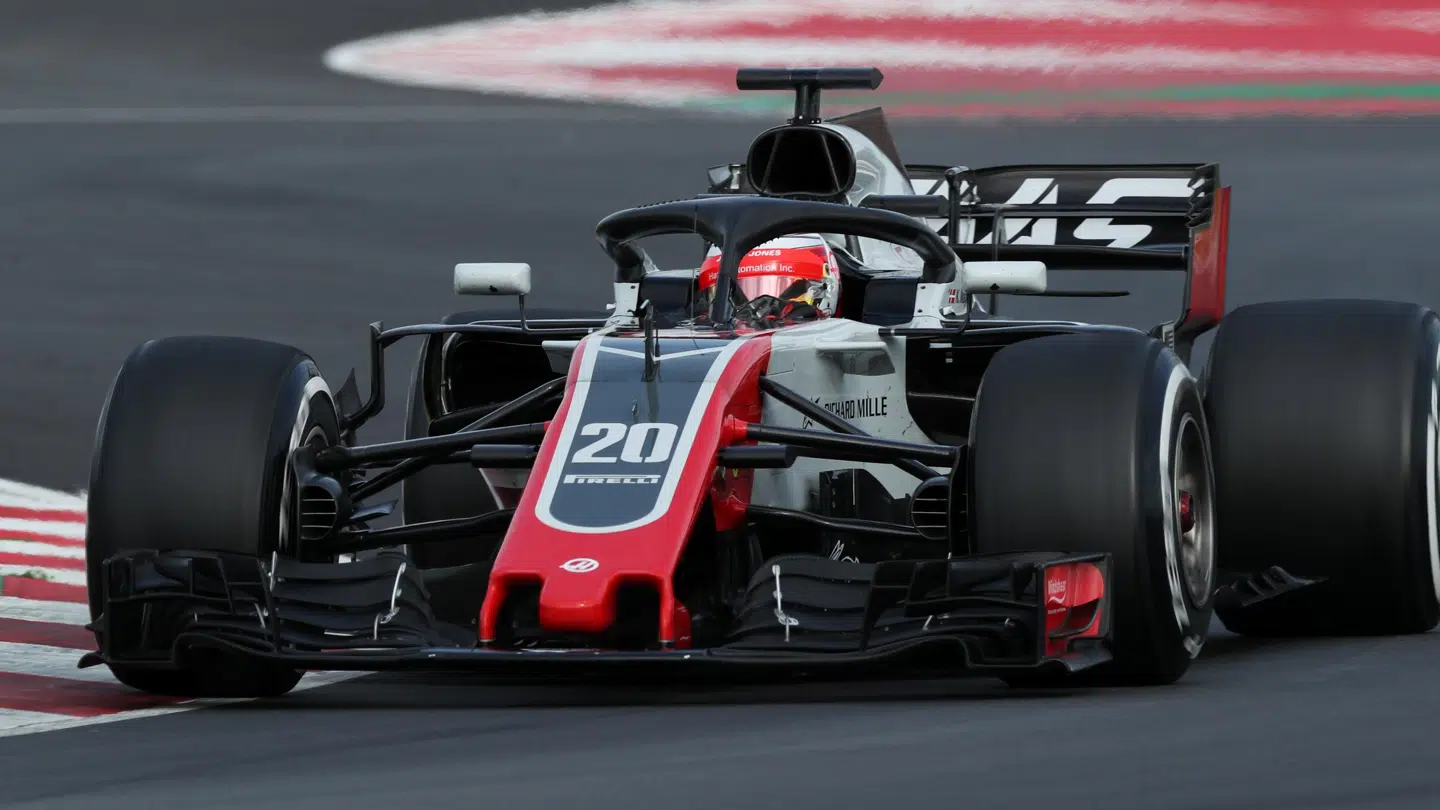 Kevin Magnussen havde fart på torsdag. Reuters/Albert Gea
