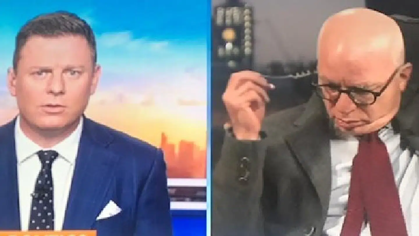 Den australske studievært på morgenprogrammet Today, Ben Fordham, gik hårdt til forfatteren Michael Wolff (t.h.). Bl.a. til Wolffs insinuationer om, at Trump har et forhold til sin FN-ambassadør, Nikki Hayley. Til sidst lod Wolff som om, at der var tekniske forbindelser mellem studiet i London og programmet i Australien. Det var der ikke, viser tekniske undersøgelser.