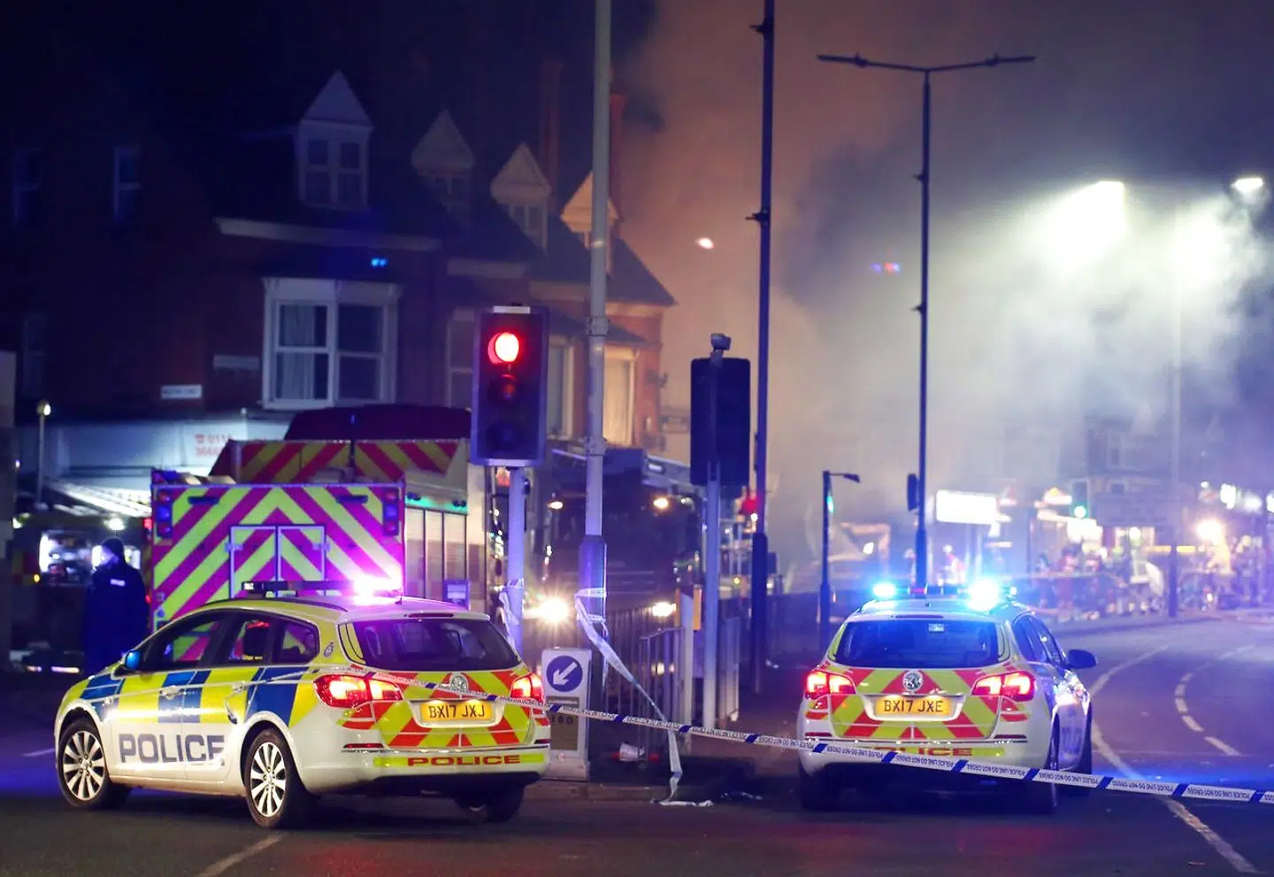 Fire personer er bragt til hospitalet, melder den lokale ambulancetjeneste.