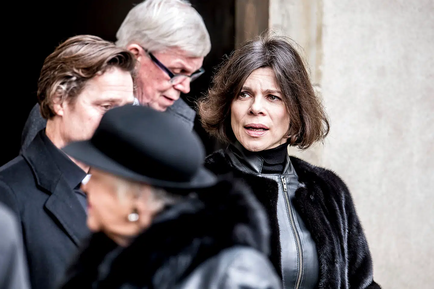 Ellen Hillingsø forlader Castrum Doloris for særligt indbudte i Christiansborg Slotskirke, mandag den 19. februar 2018.