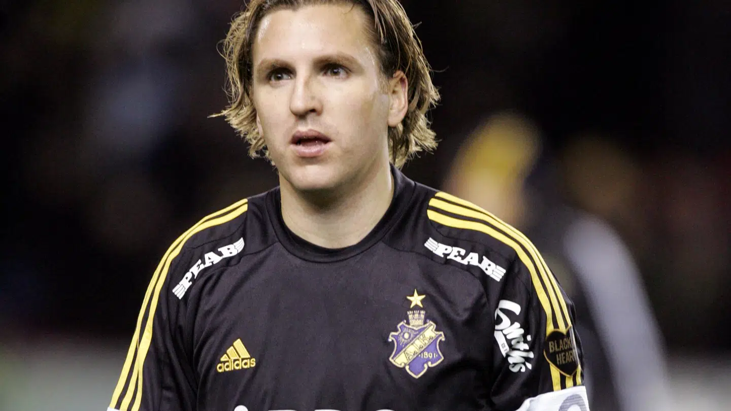 Nils-Eric Johansson stopper karrieren.