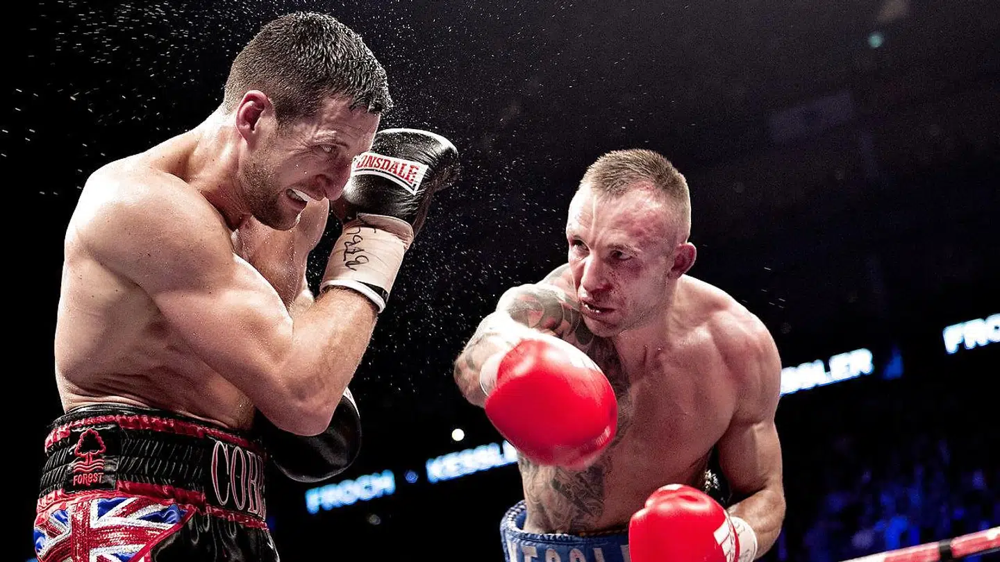 Mikkel Kessler vandt det første opgør mod britiske Carl Froch. Men omkampen tre år senere blev til et nederlag og den sidste kamp for den danske boksestjerne.