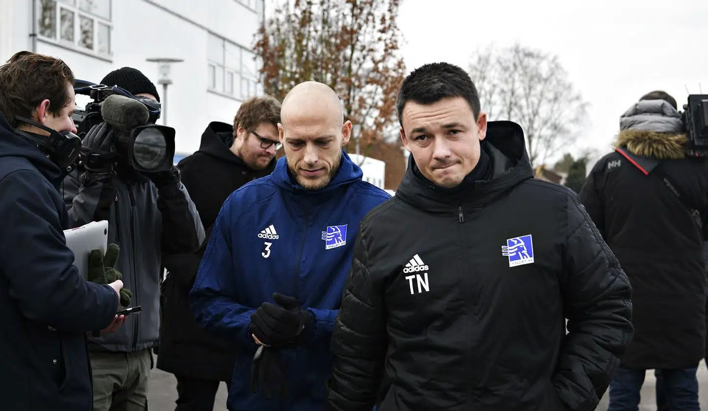 Fodboldspiller Michael Lumb (3) og cheftræner Thomas Nørgaard ankommer til træning, da spillerne fra Lyngby Boldklub træner efter superligaklubben ikke nåede fristen for at betale spillerne midnat tirsdag, onsdag den 7. februar 2018.