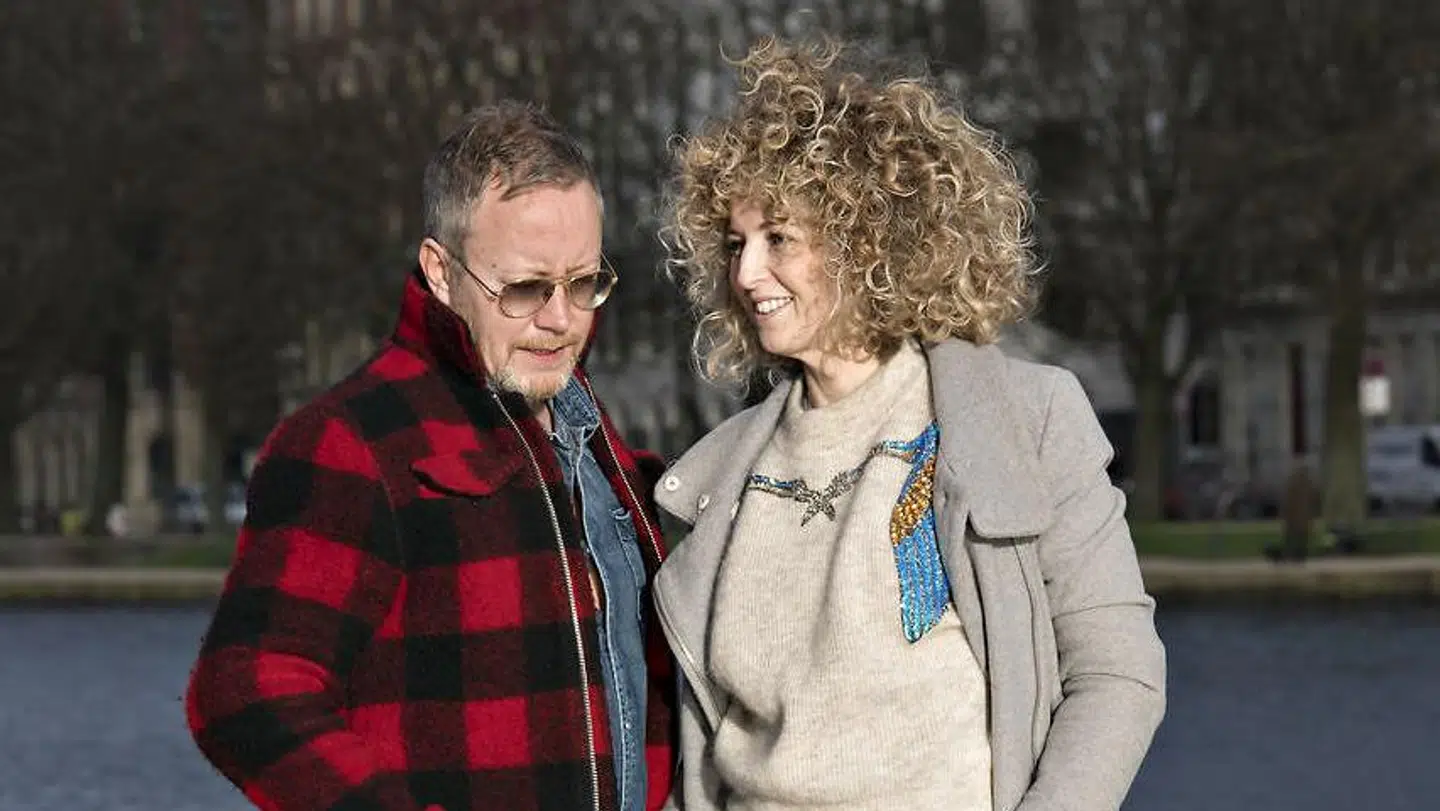 Interview med sangeren Dorthe Gerlach og guitaristen Michael Hartmann tirsdag den 30-01-2018. Hush er en dansk popduo der har eksisteret siden 1997, duoen består af sangeren Dorthe Gerlach og guitaristen Michael Hartmann.