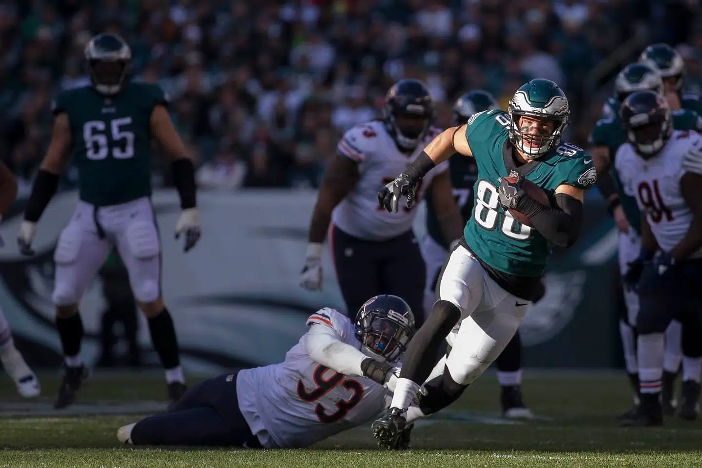 Tight end Zach Ertz er Philadelphia Eagles' farligste våben i kasteangrebet, så ham skal New England Patriots gerne have styr på, hvis holdet vil vinde Super Bowl, mener Søren Hygum Hansen, medejer af Draftday.dk. Foto: AFP