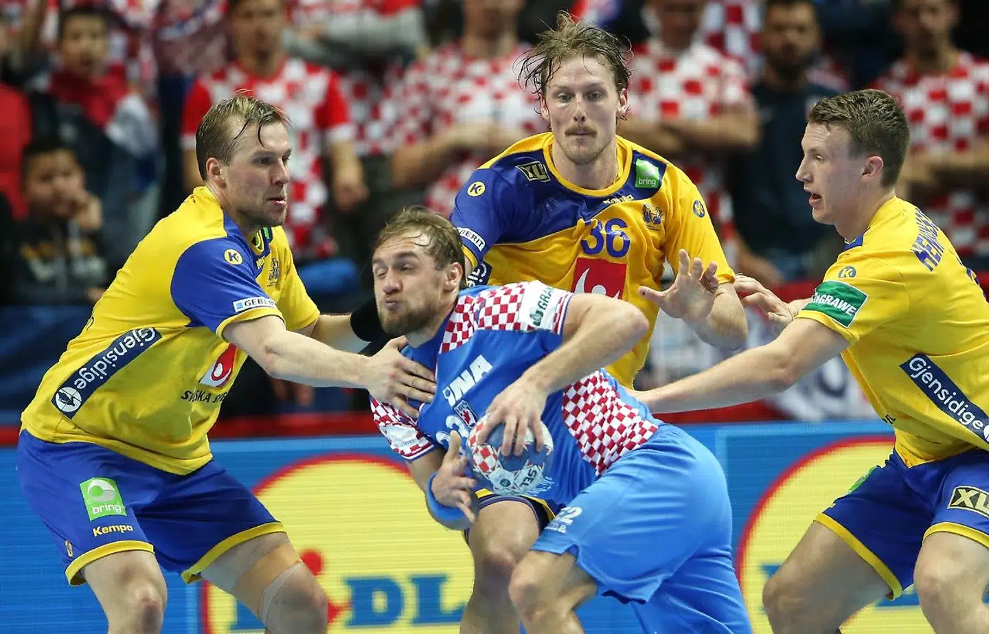 Sverige og Kroatien kan ende i lodtrækningsdrama om semifinalebilletterne.