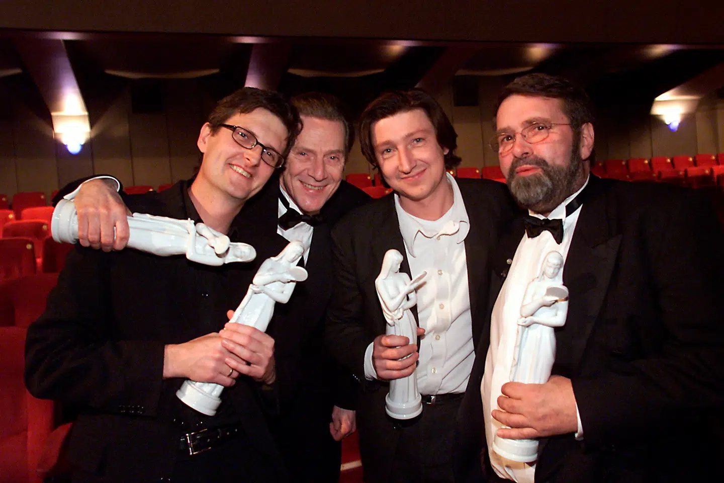 Til Bodilfest i 2001, hvor ’Bænken’ blev den store triumfator. Fra venstre Per Fly, Jesper Christensen, Nikolaj Kopernikus og producenten Ib Tardini. Foto Jørgen Jessen