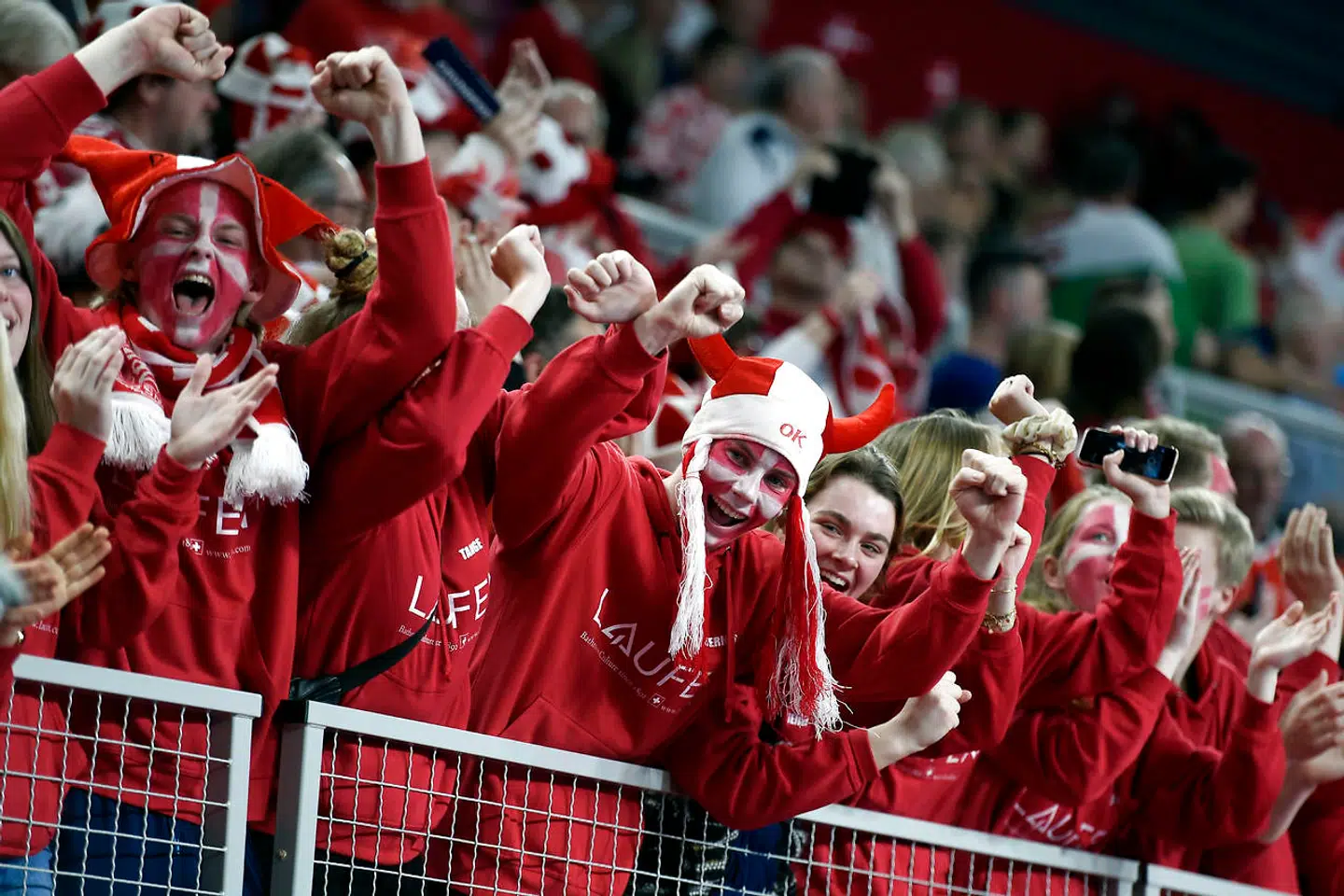 God stemning blandt de danske fans inden EM-kampen mod Spanien i Varazdin, Kroatien onsdag den 17. januar 2018. . (Foto: Liselotte Sabroe/Scanpix 2018)