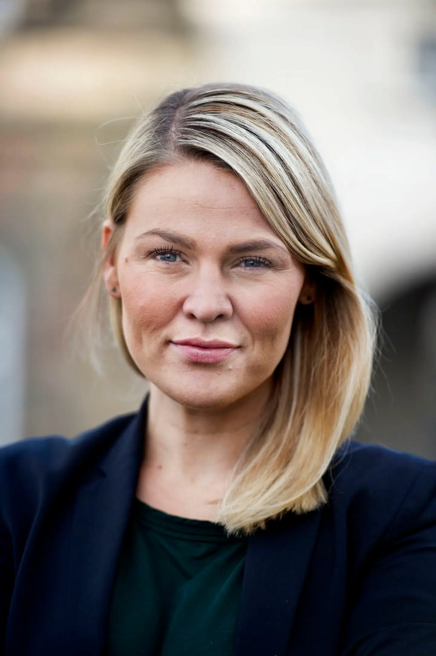 Laura Lindahl fra Liberal Alliance er imod maskeringsforbuddet, men vil gerne mødes med kvinderne i niqab. På en betingelse.»Jeg vil se, hvem jeg taler med. Det handler ikke om, hvad de tror på, men at jeg gerne vil se, hvem jeg taler med,« siger Laura Lindahl.