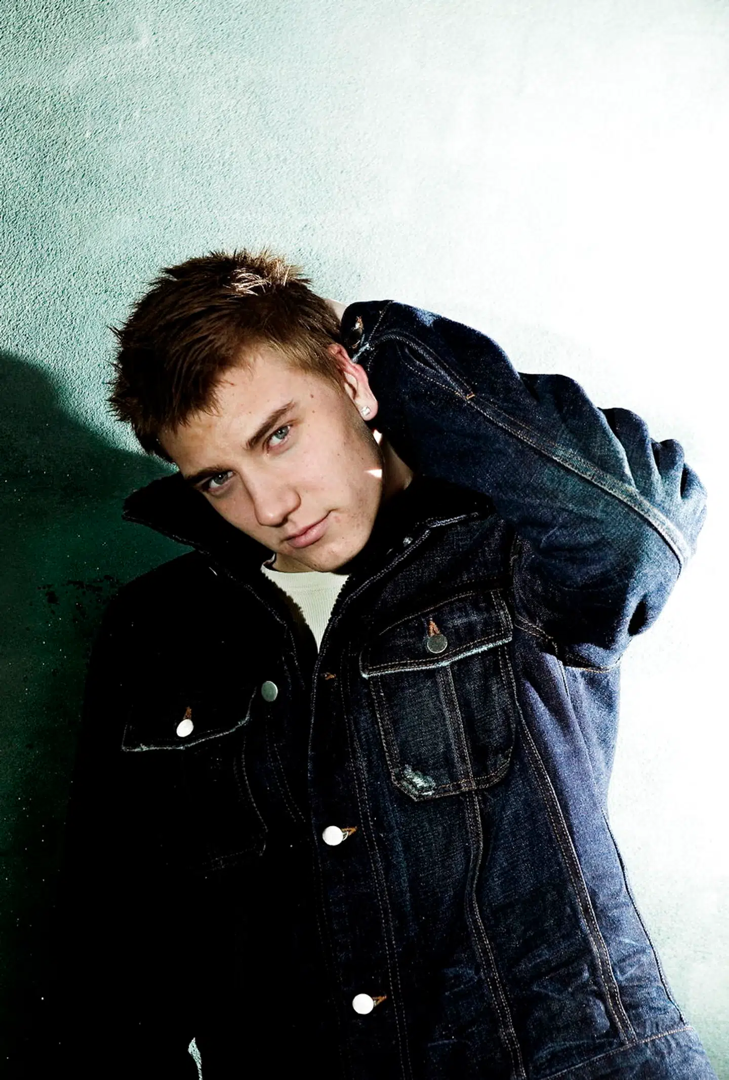 Fodboldspilleren Nicklas Bendtner er kun 17 år gammel, men træner allerede sammen med stjerner som Thierry Henry m.fl. i Arsenal.