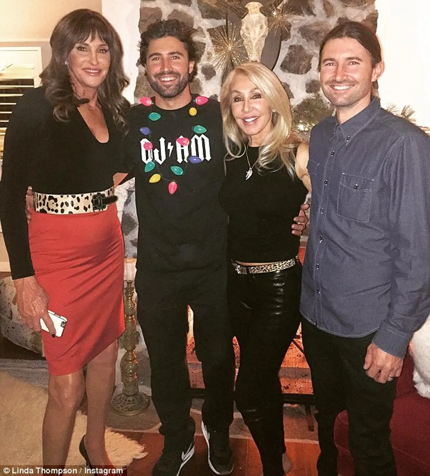 Linda Thompson, Caitlyn Jenner og deres to sønner, Brandon og Sam Brody
