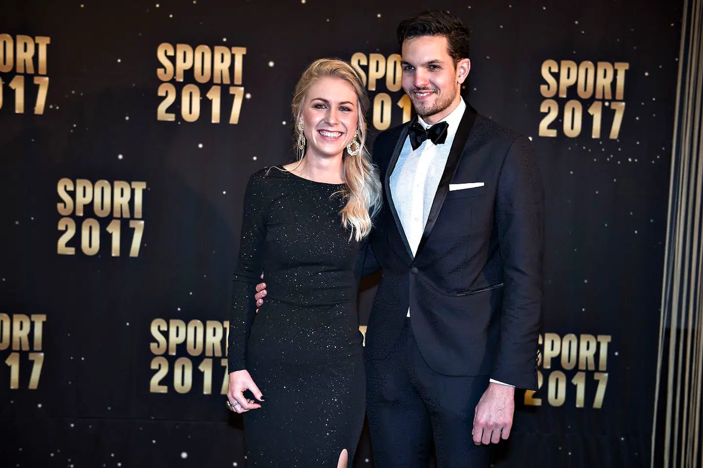 Maja Alm med ledsager ses her ved den røde løber før DRs Sport 2017 i Boxen i Herning.