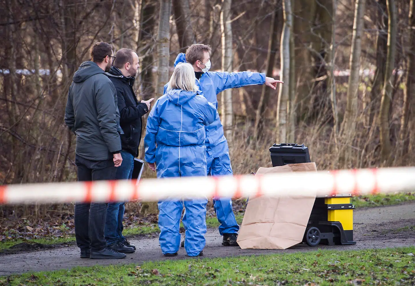 En nyfødt pige er tirsdag formiddag blevet fundet på en p-plads af en ansat ved Københavns Kommune.