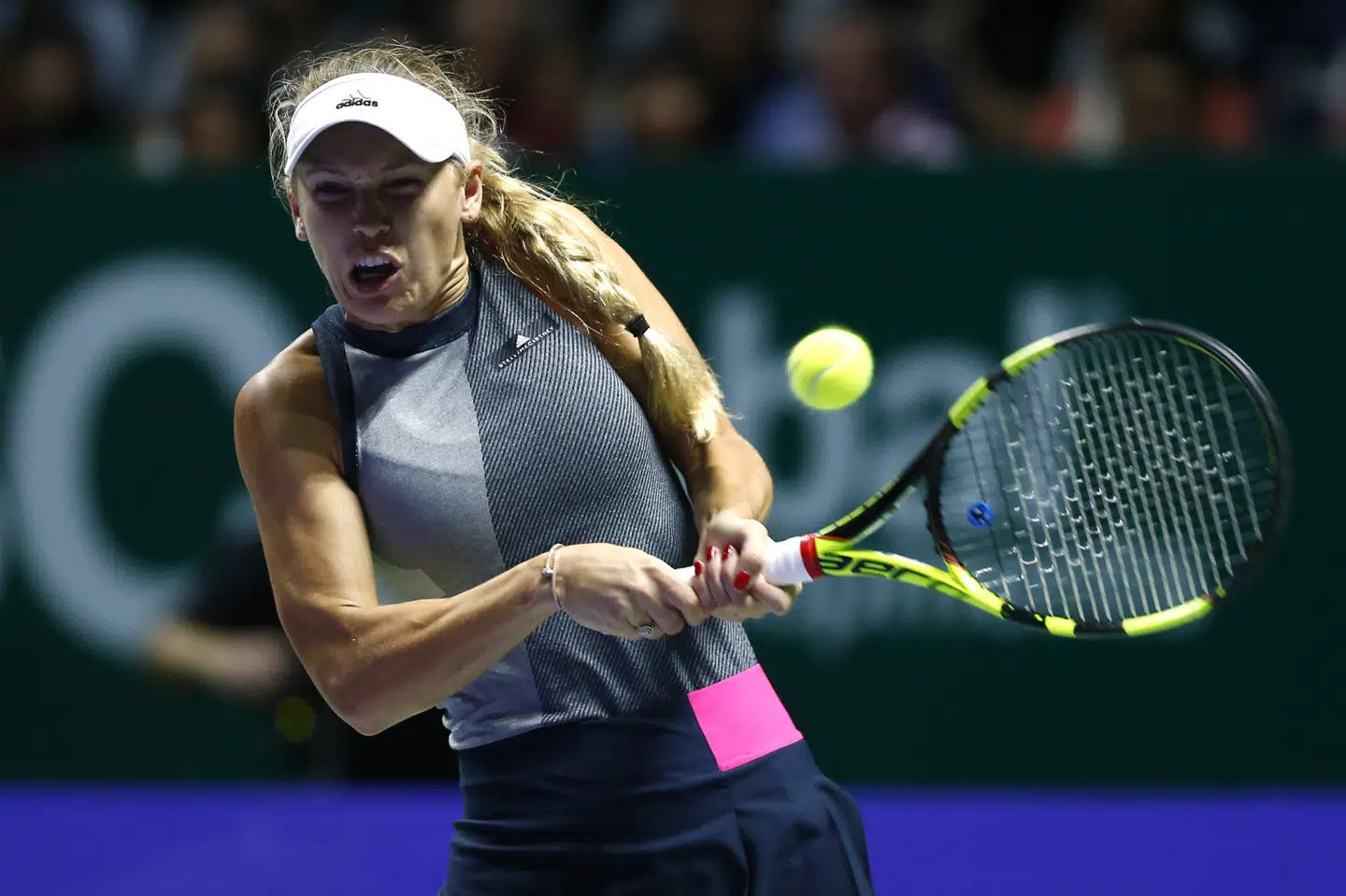 Tennisstjernen Caroline Wozniacki fik tirsdag en fremragende start på tennisåret i Auckland. Reuters/Edgar Su