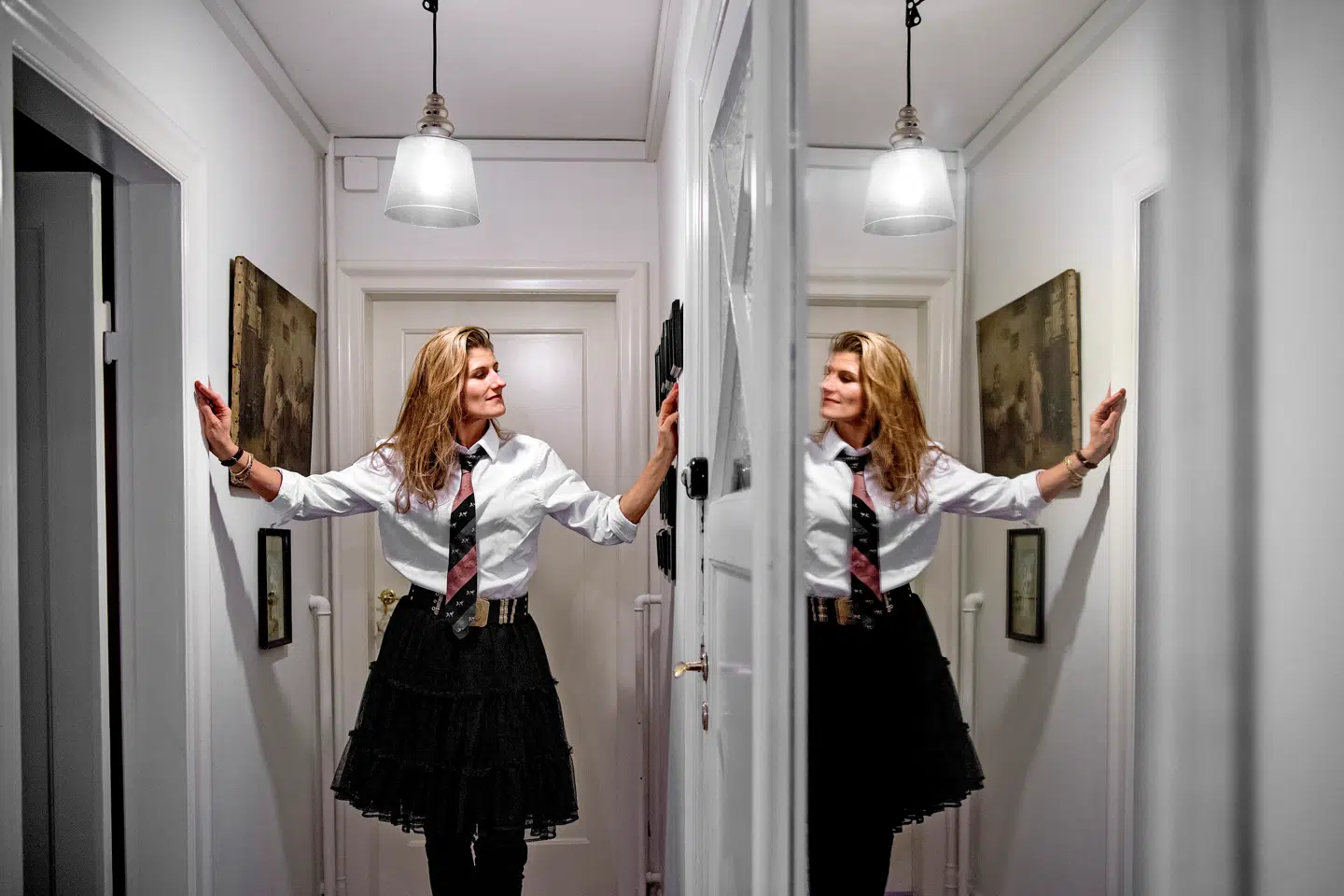 Emilie Brandt, datter af modeskaberne Margit Brandt og Erik Brandt. Emilie arbejder som filmproducent.