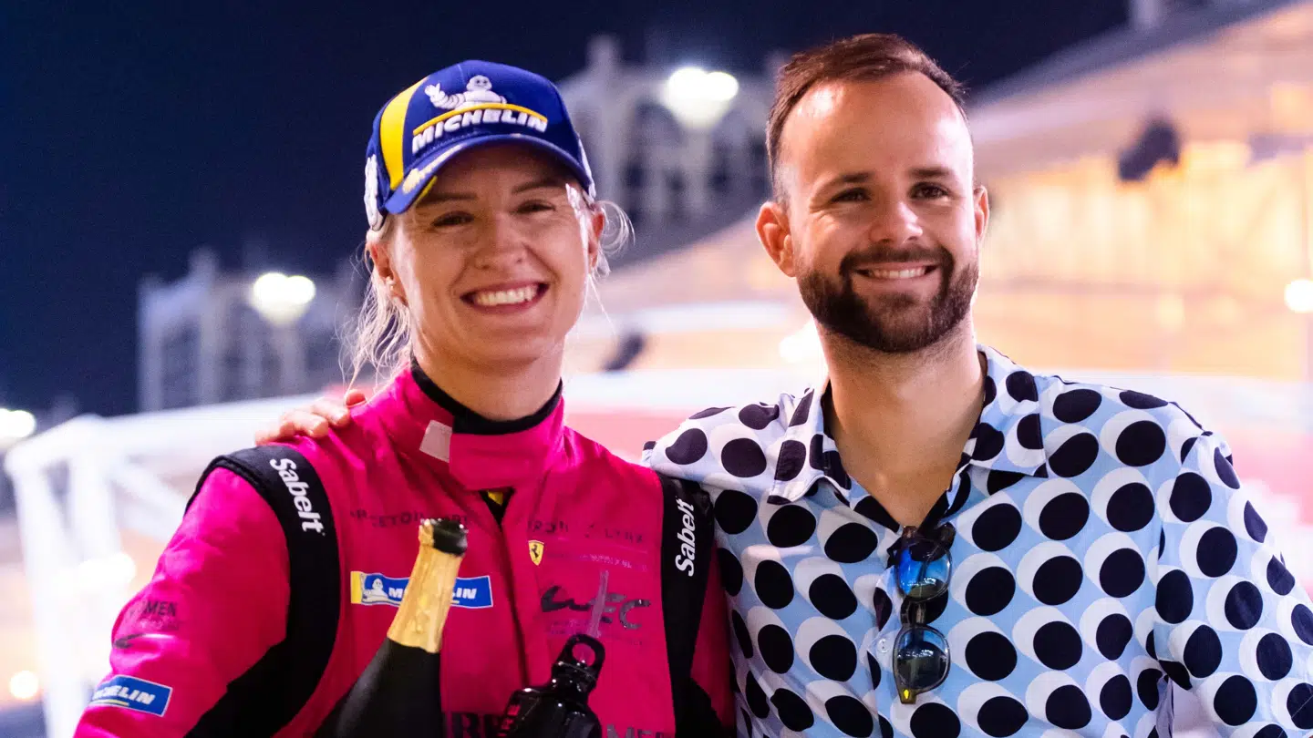 Michelle Gatting og Jules Gounon støtter hinanden på alverdens racerbaner, når tiden tillader det.