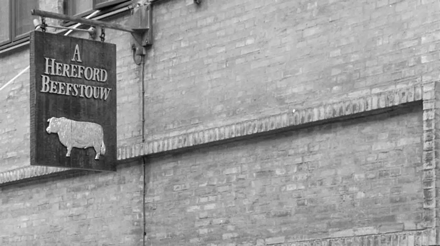 Arkivfoto af en A Hereford Beefstouw-restaurant.