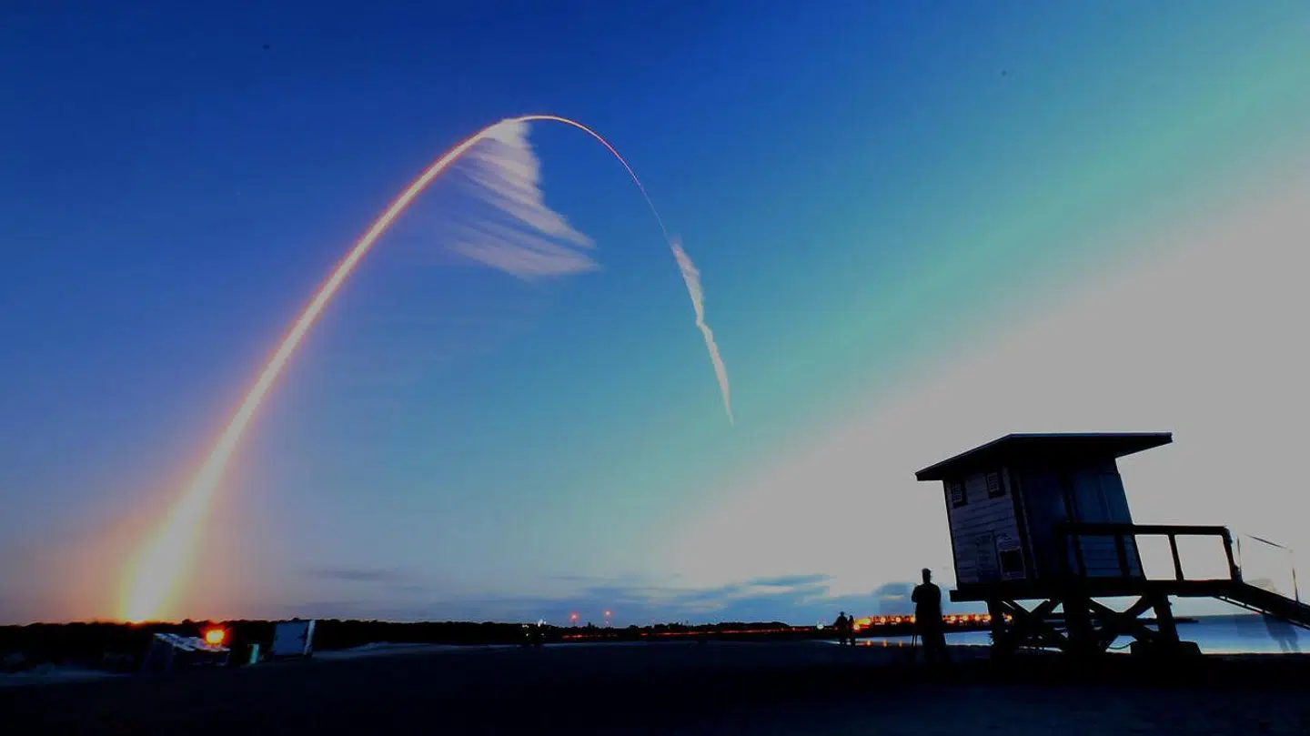 Her bliver Boeings CST-100 Starliner-rumkapsel sendt mod himlen på toppen af en Atlas V-raket.