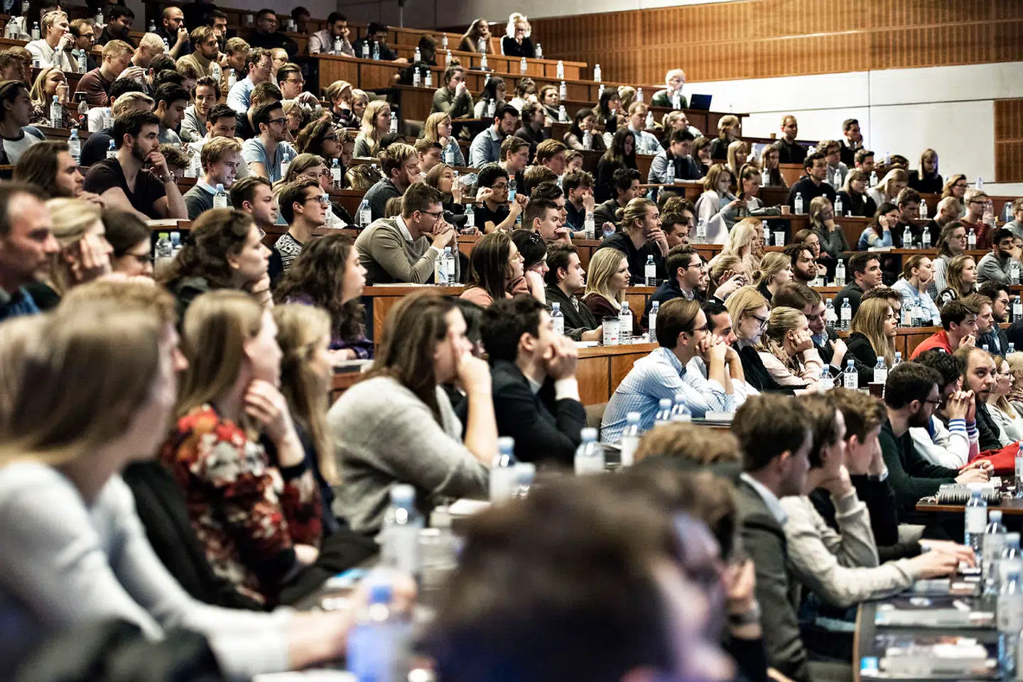 Copenhagen Business School har i »mange år« fordelt studerende ud på cand.merc.uddannelser ved hjælp af en ulovlig praksis. Det får nu konsekvenser.
