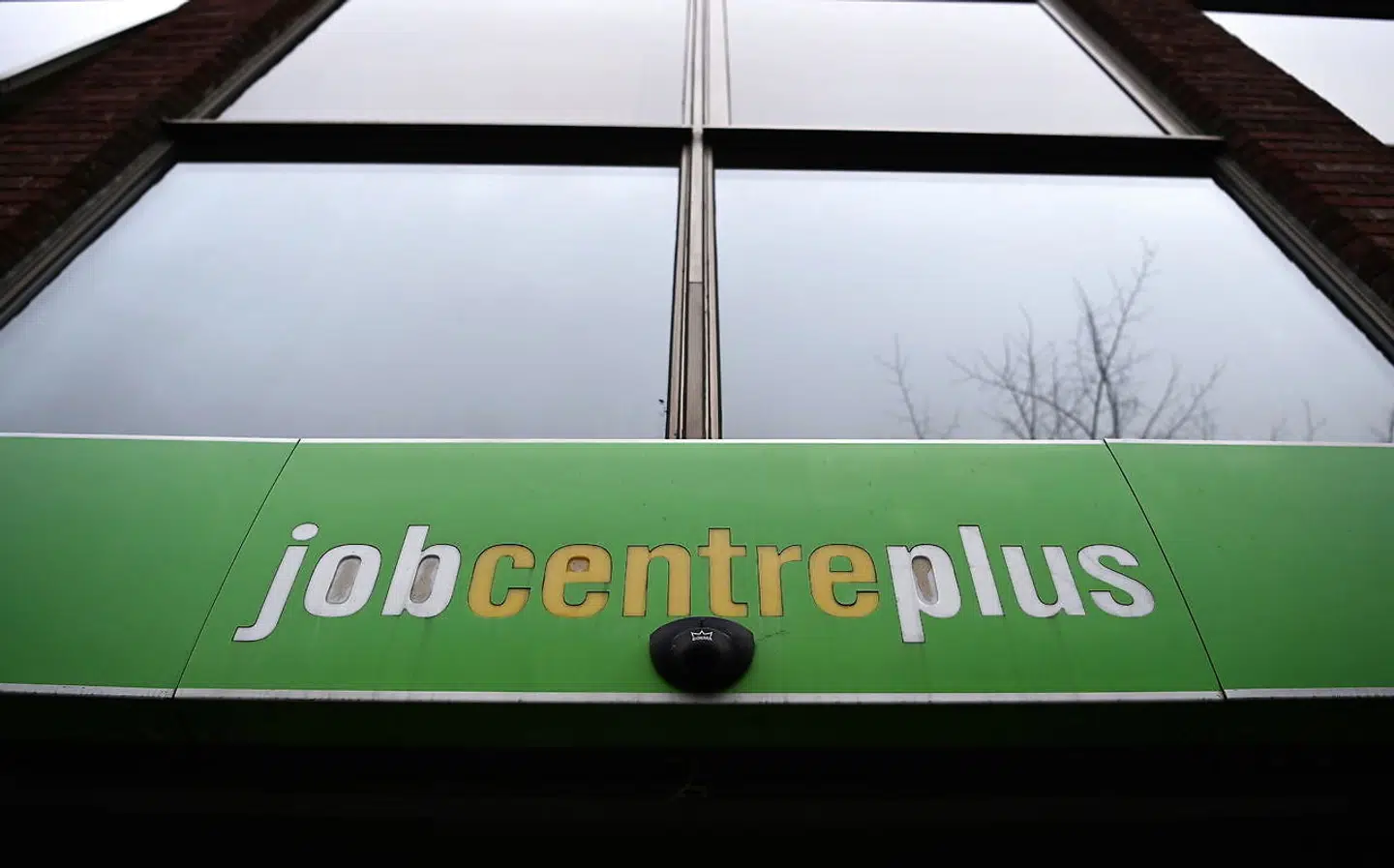 epa09758896 A job centre in London, Britain, 15 February 2022. According to the Office for National Statistics (ONS), the UK unemployment rate is estimated at 4.1 percent, 0.2 percentage points lower than the previous three-month period. Some thirty million people remain in work in the UK, as the jobs market continues to recover following the pandemic. EPA/ANDY RAIN