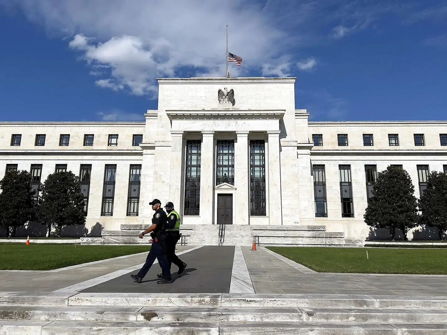 The Federal Reserve building is seen in Washington, DC on 22 October, 2021. (Photo by Daniel SLIM / AFP)