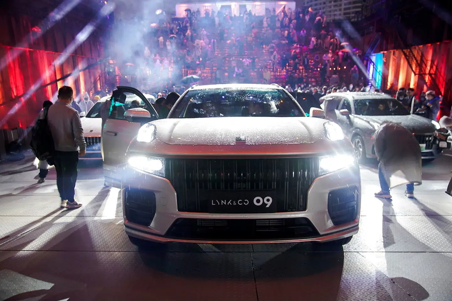 A Lynk & Co 09 Captain SUV is seen during a launch ceremony in Shanghai, China October 20, 2021. REUTERS/Aly Song