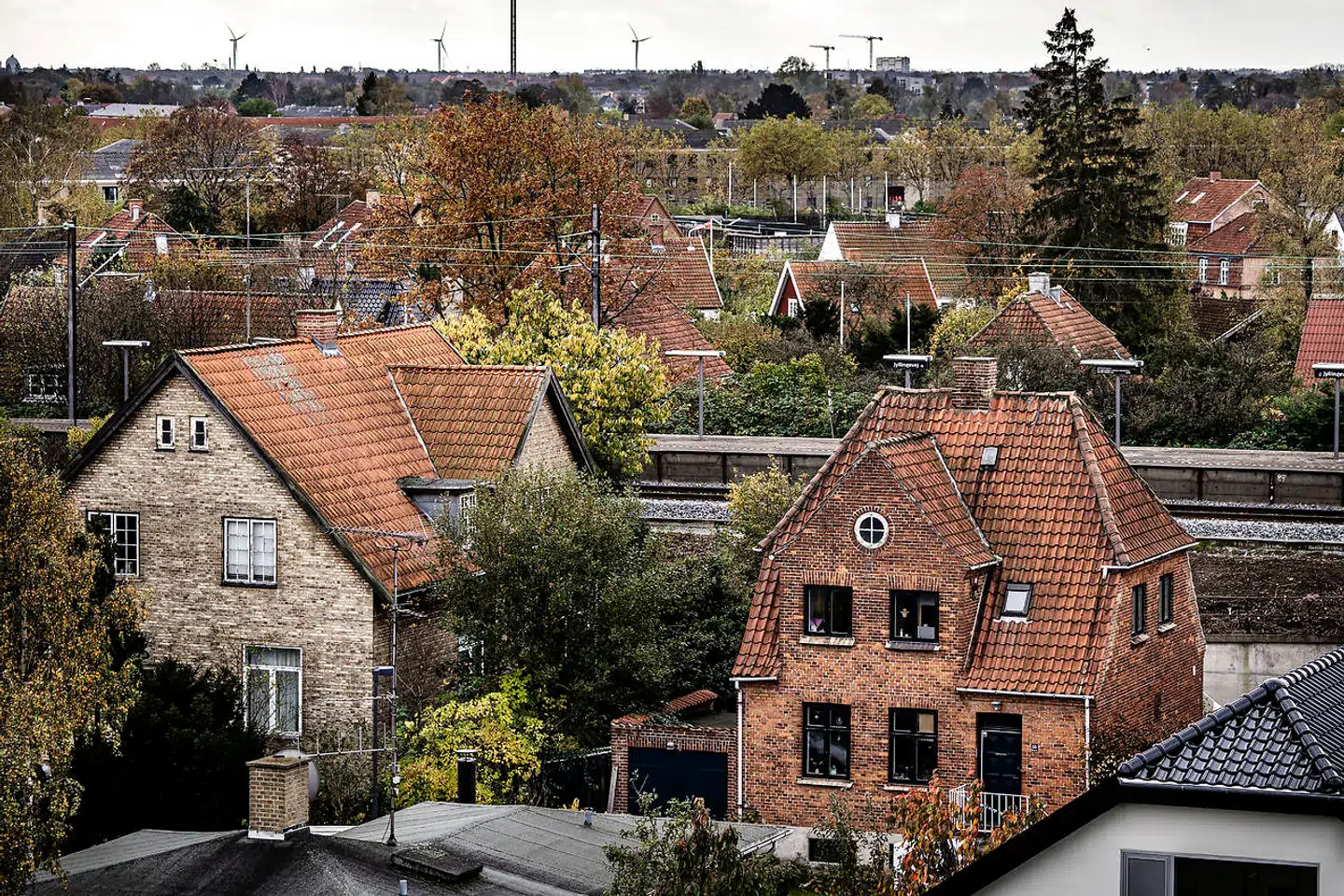 Erhvervsredaktør Thomas Bernt Henriksen skriver i denne leder om vejen til et enklere og bedre skattesystem.