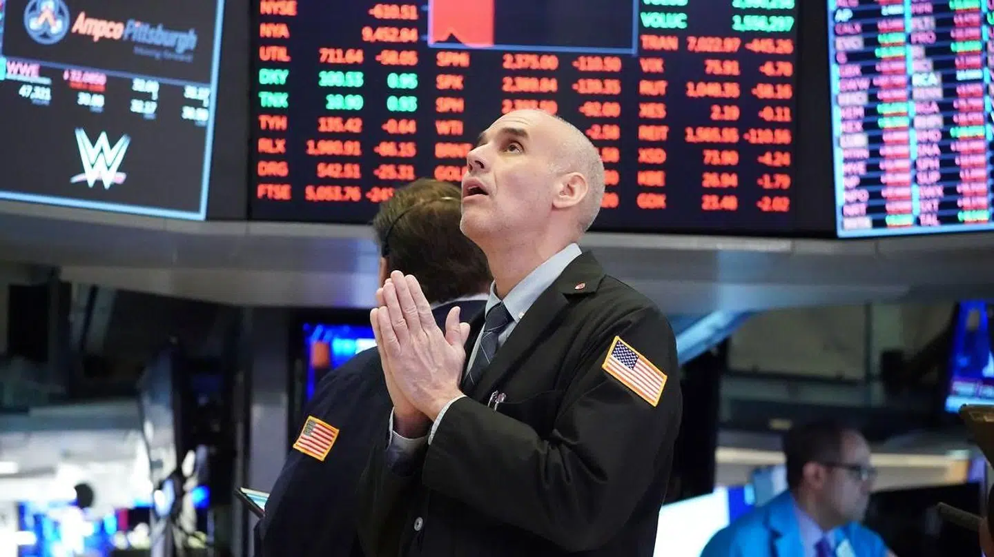 Her ses en børshandler hos New York Stock Exchange (arkivfoto).