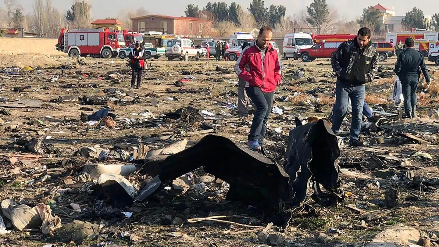 Her ses vragdele fra det forulykkede fry