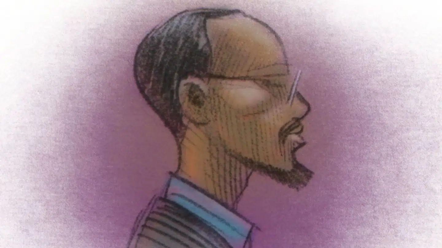 Da Muhamed Geele med en økse i hånden brød ind i Kurt Westergaards hjem, forskansede satiretegneren sig på sit sikrede badeværelse, indtil politiet nåede frem.