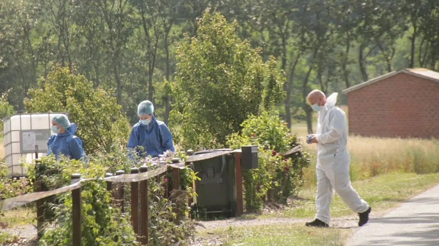 Politiets teknikere rykkede fire dage efter Franks forsvinden ud til adressen i Nimtofte. Det var her, ægteparret boede frem til deres varetægtsfængsling.
