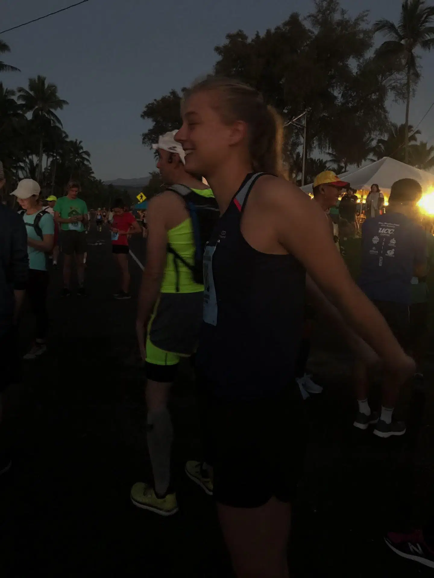 Løb er en måde, Freya Gram Olsen normalt bruger til at slappe af. Under sin rejse kunne hun ikke løbe så meget, som hun plejer, men her er hun under et maratonløb på Hawaii. Privatfoto.