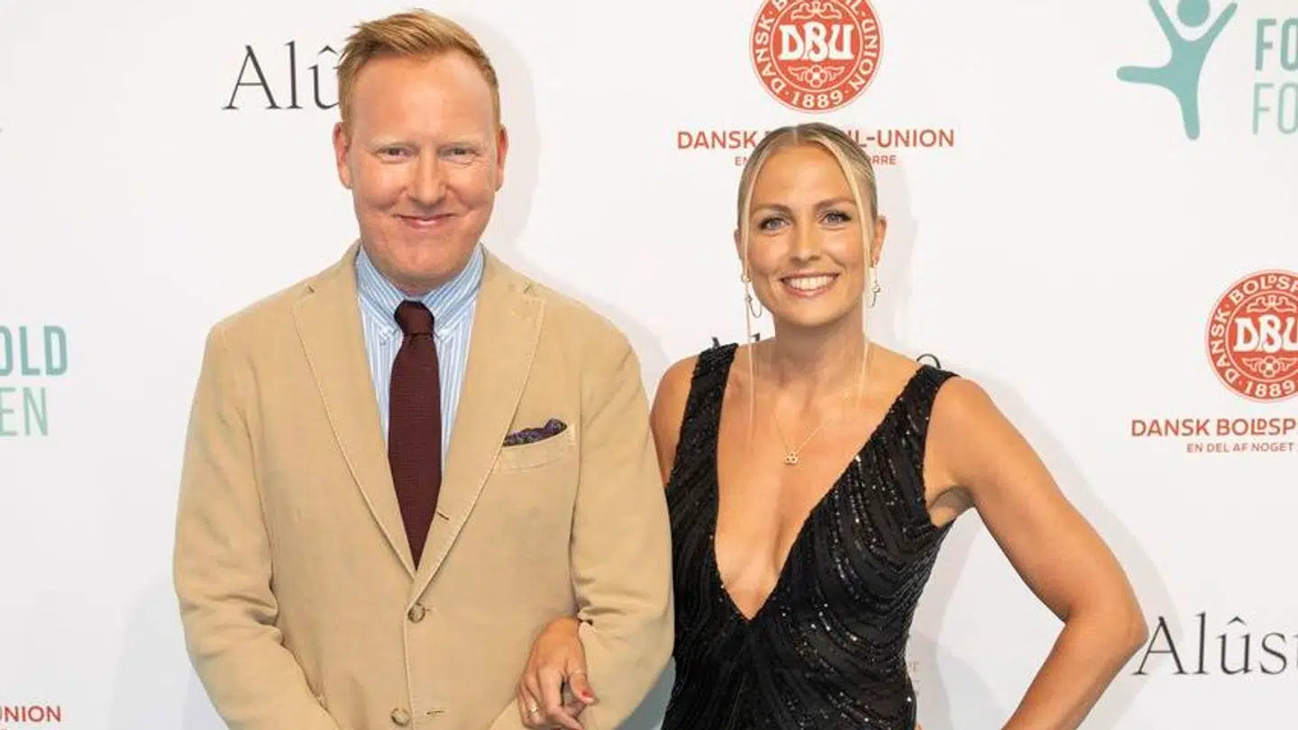 Fodboldfondens velgørenhedsgalla på Tivoli Hotel. Her er det aftenens værter: Anders Breinholt og Josefine Høgh.