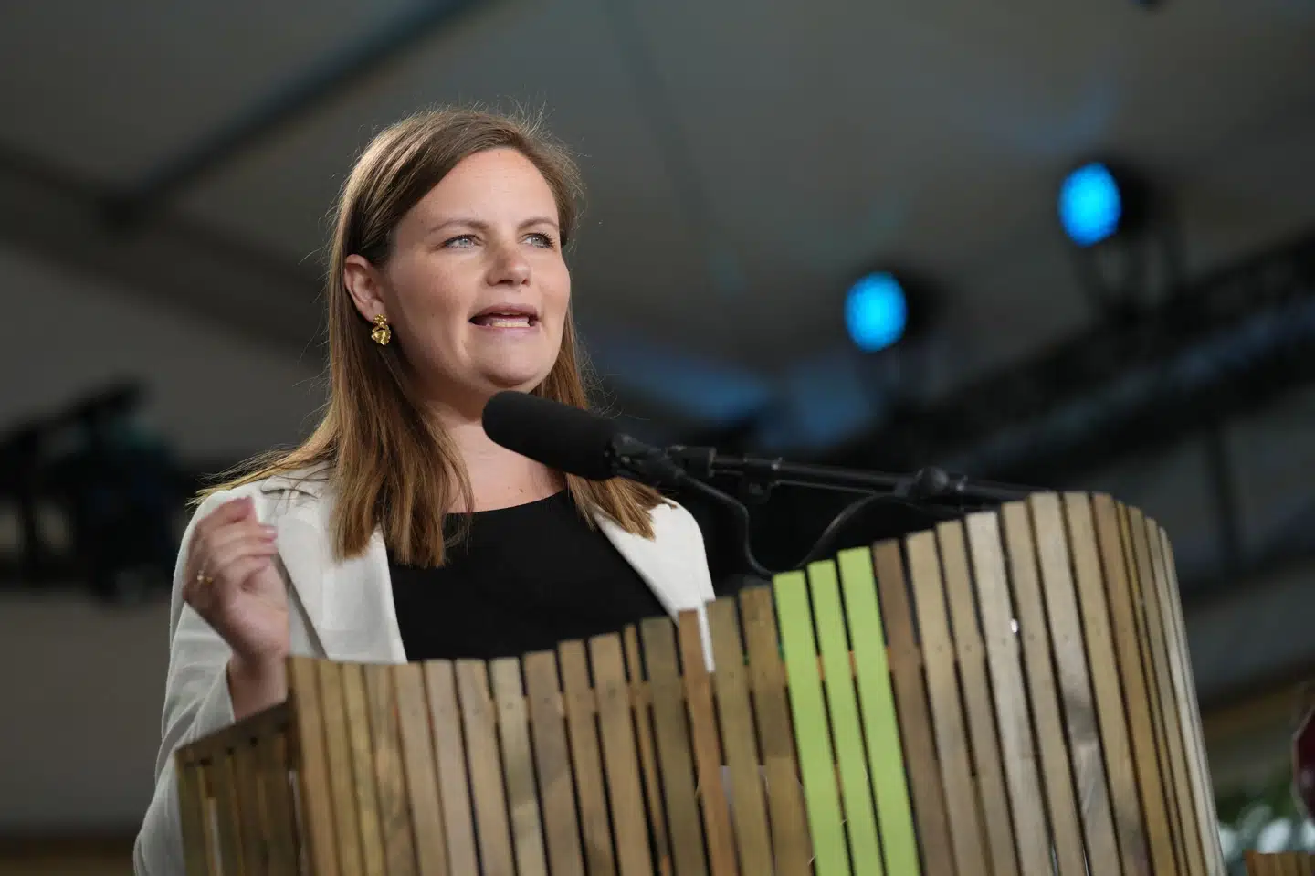 Enhedslistens politiske ordfører, Mai Villadsen, langer igen ud efter statsminister Mette Frederiksen (S) efter afskaffelsen af store bededag.